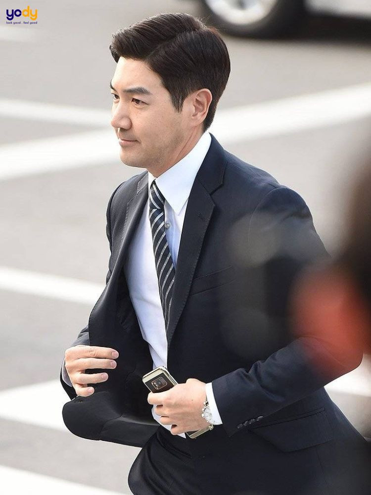 Tuổi 1975 khắc với tuổi nào?