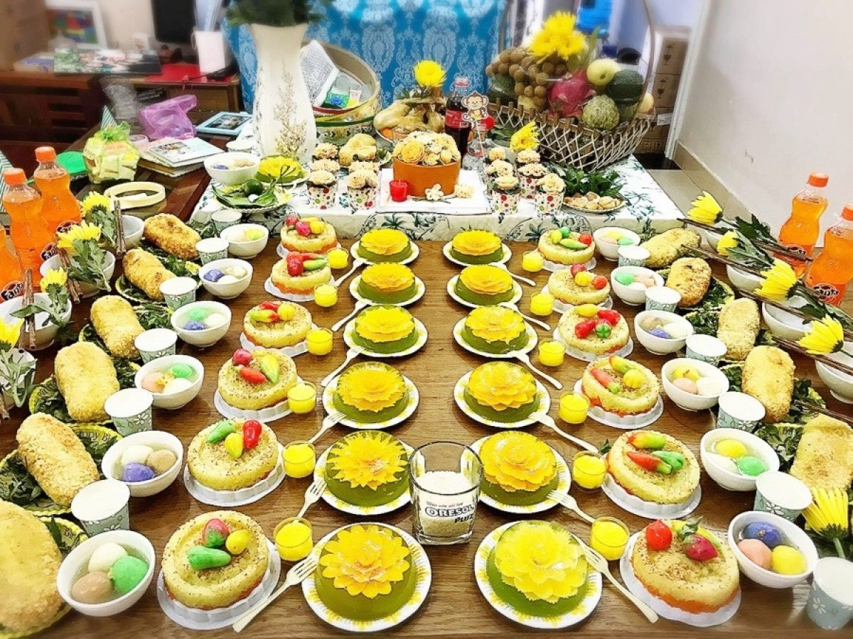 van khan cung day thang be trai be gai