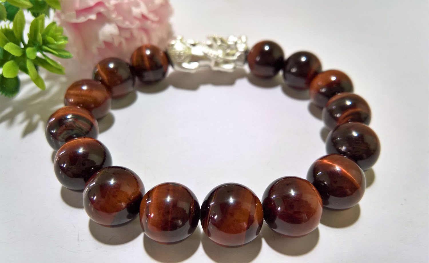 Vòng tay nam mệnh Thổ