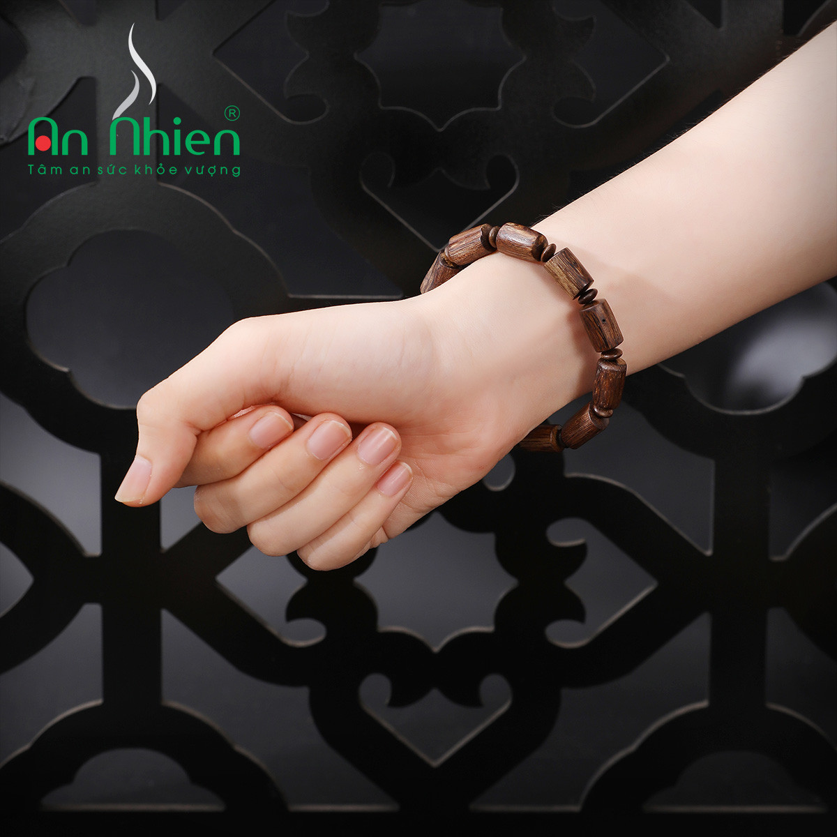Vòng tay trầm hương 12mm hạt trúc thượng hạng