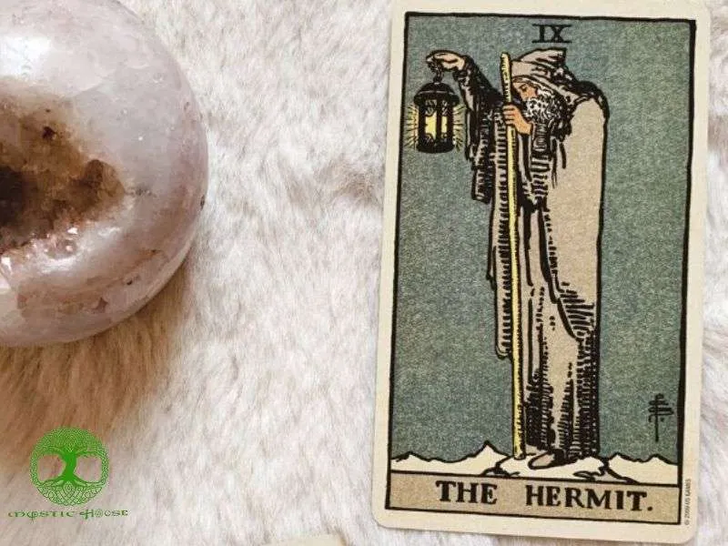 Lá bài The Hermit kết hợp với các lá bài khác