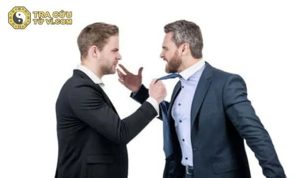 Phá Quân nếu miếu vượng đắc: can đảm, dũng mạnh, nóng nảy nhưng tốt bụng