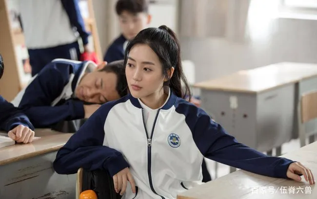 Vương Tử Vy trong vai Lâm Tĩnh Hiểu, bạn thân nữ chính Tiểu Hy trong Gửi Thời Thanh Xuân Ngây Thơ Tươi Đẹp