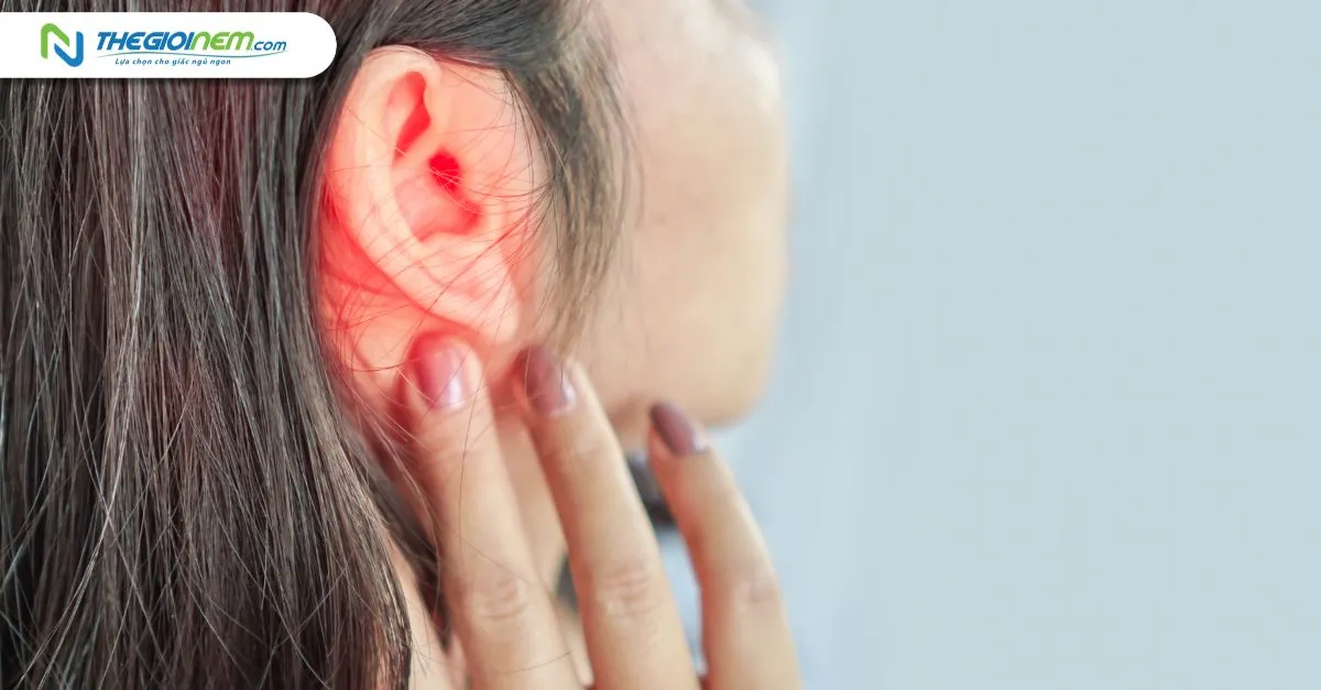 Ý nghĩa tâm linh của nóng tai trái theo từng khung giờ