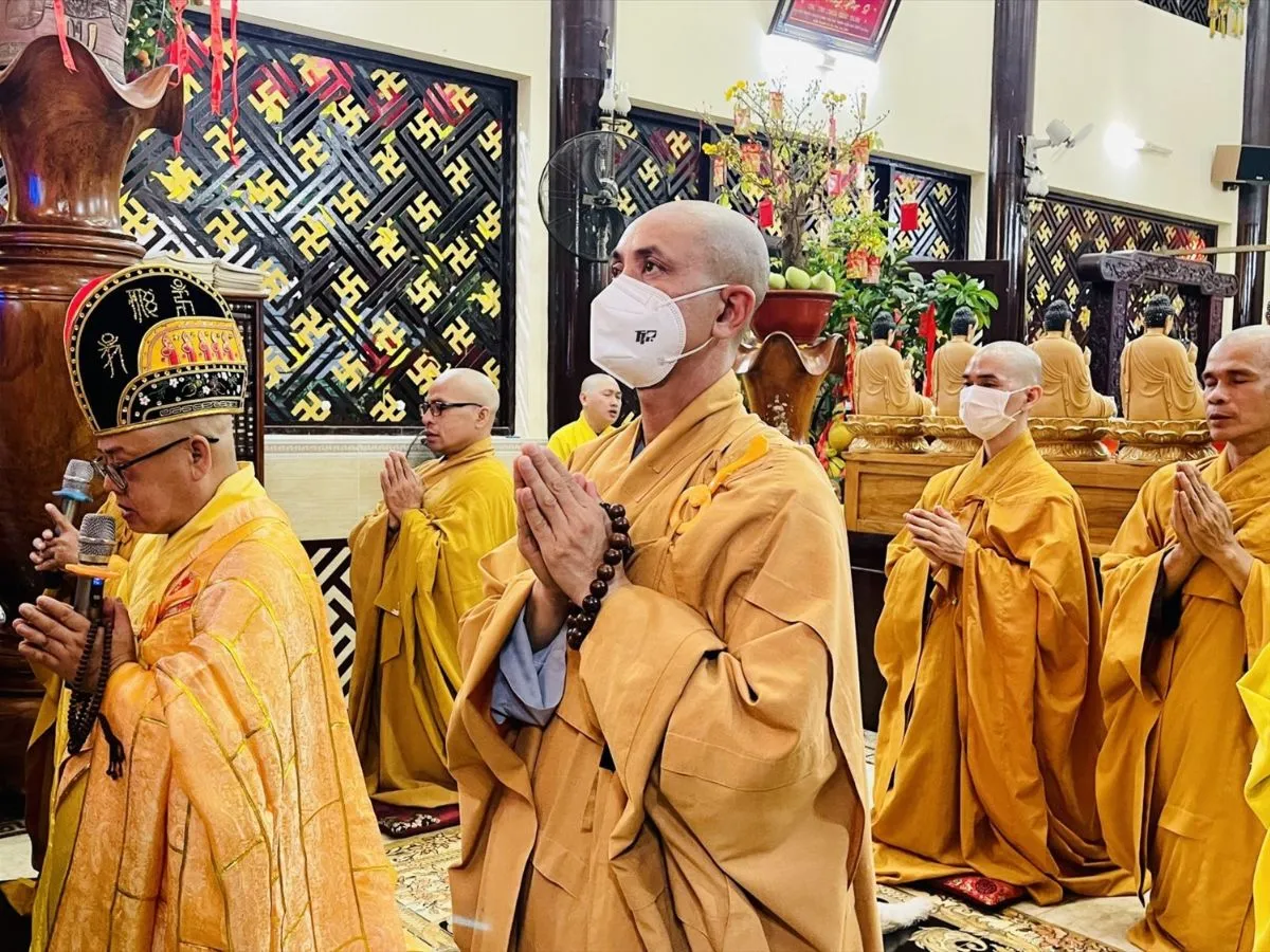 Giờ đi chùa ảnh hưởng nhiều đến sự an tịnh và cảm nhận nội tâm.